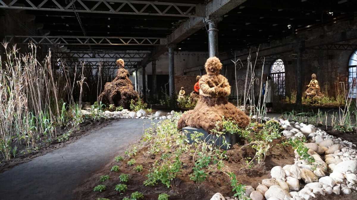 Immagine di Auguri alla Biennale di Venezia, vicina a chi in Russia si oppone alla guerra