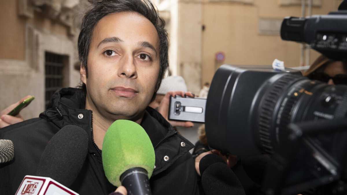 Immagine di “Non possiamo che tifare per Macron”, ci dice il grillino Battelli