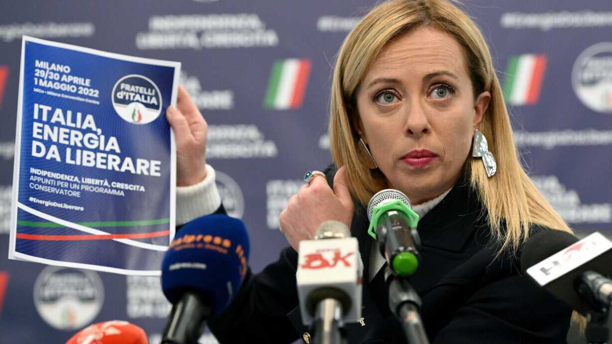 Immagine di Meloni dice di essere pronta a candidarsi premier. E non parla con Salvini da tre mesi
