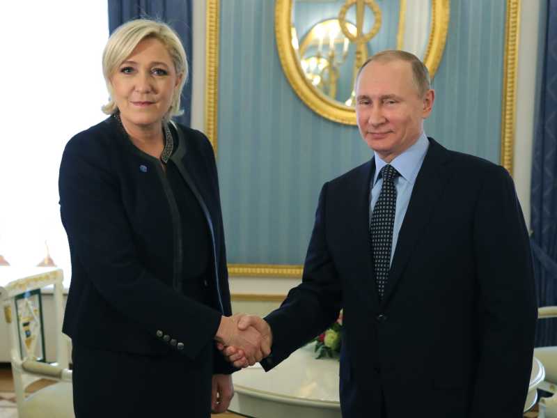 Perché Putin tifa Le Pen? Uno schemino a uso e consumo degli utili idioti dello zar