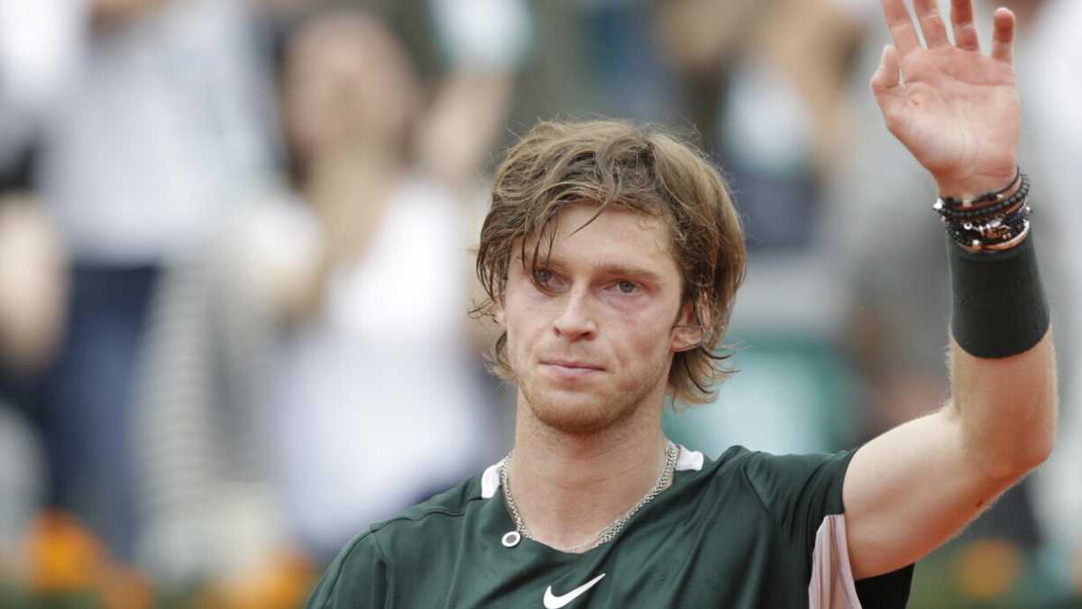 Immagine di Escludere i russi dagli internazionali è sbagliato, un atleta non è il suo governo