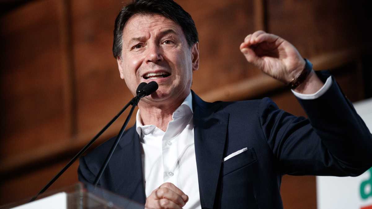 Immagine di Ora sulle armi all'Ucraina Conte s'aggrappa all'Onu. Ma è smentito dai fatti