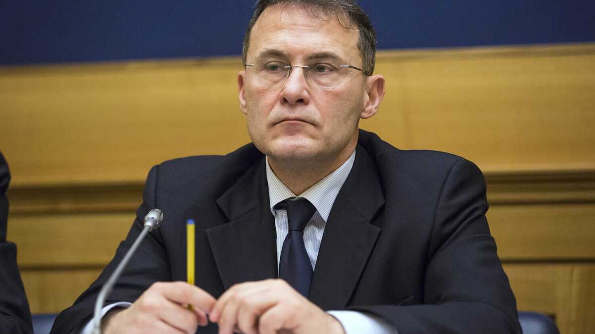 Immagine di Cirielli (FdI): “E’ l’ora di un embargo totale su gas e petrolio russi”
