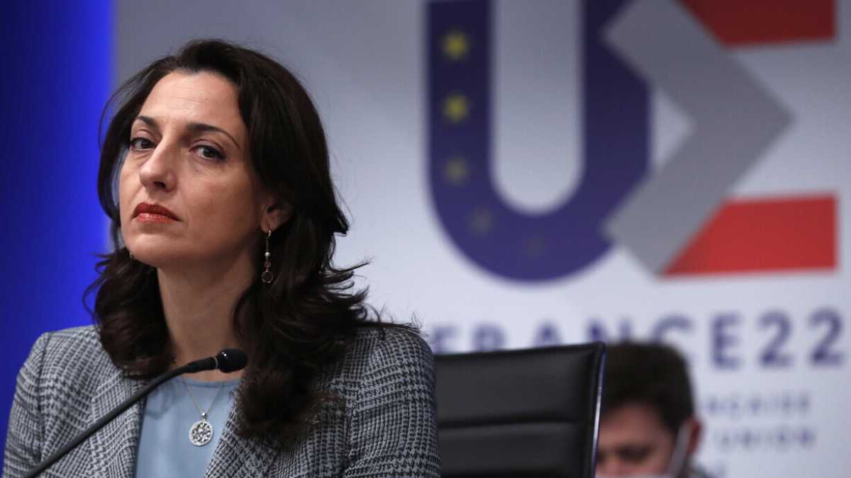 Immagine di "Embargo totale giusto e possibile". Parla Irene Tinagli, vicesegretario del Pd