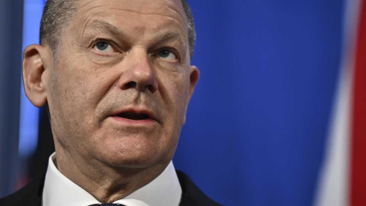 Immagine di Il freno tedesco. Tutte le esitazioni di Scholz prima di inviare armi a Kyiv