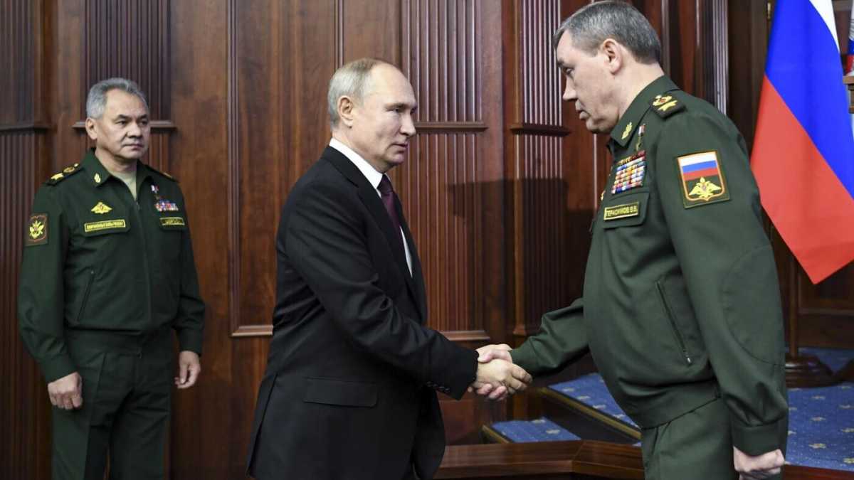 Immagine di L’arrivo di Gerasimov in Ucraina è una punizione o un tentativo disperato di vittoria