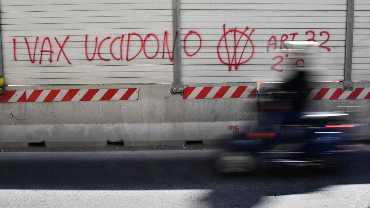Immagine di Cari No vax, sono le agenzie regolatorie a vagliare l’efficacia dei vaccini, non le aziende
