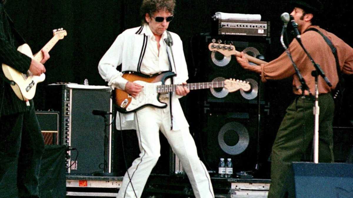 Immagine di Bob Dylan torna in libreria e racconta l'arte di scrivere canzoni