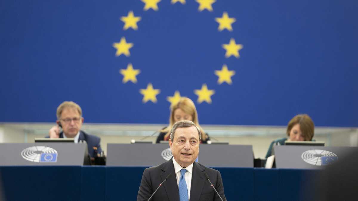 Immagine di Draghi vuole smontare il Superbonus di Conte. Si teme "l'esgalescion" di governo
