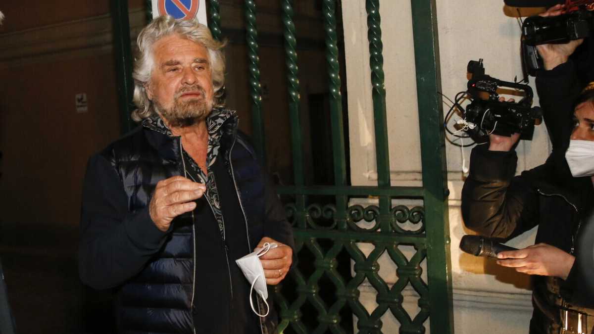 Immagine di Rifiuti, il no di Grillo. Draghi va avanti: "Ora Gualtieri costruisca l'impianto"