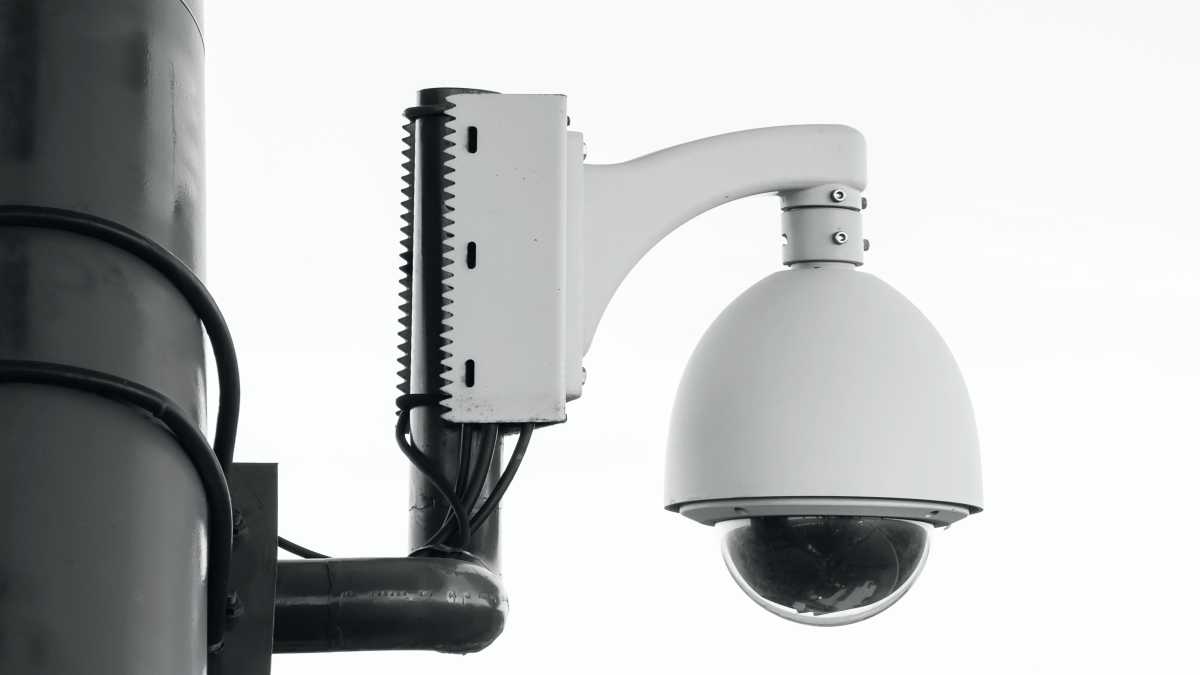 Immagine di L’America bandisce le telecamere cinesi