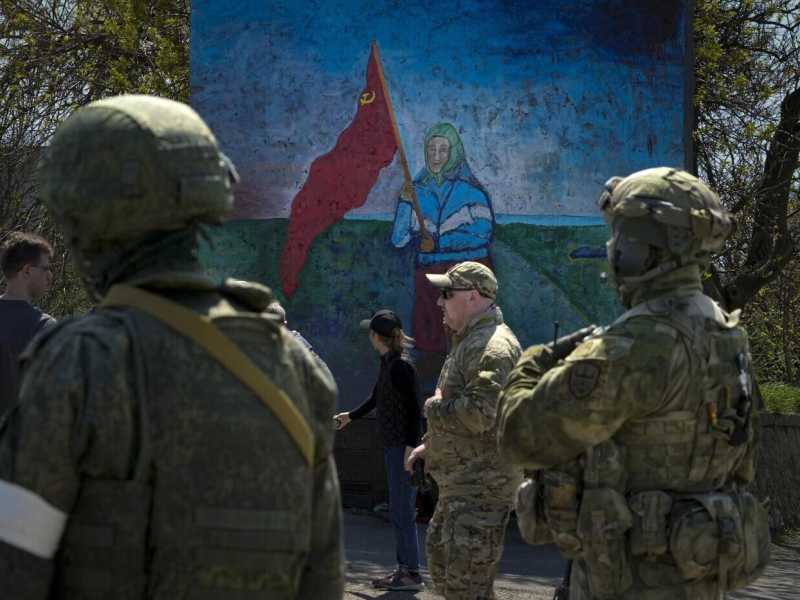 Nella Mariupol russizzata cambia la segnaletica stradale