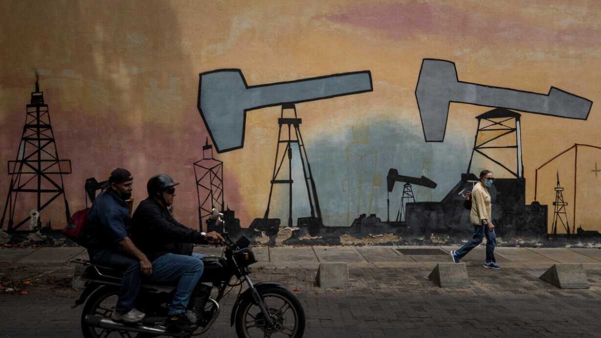 Immagine di L'embargo al petrolio russo è un'occasione per l'industria americana. Che però ha altri problemi