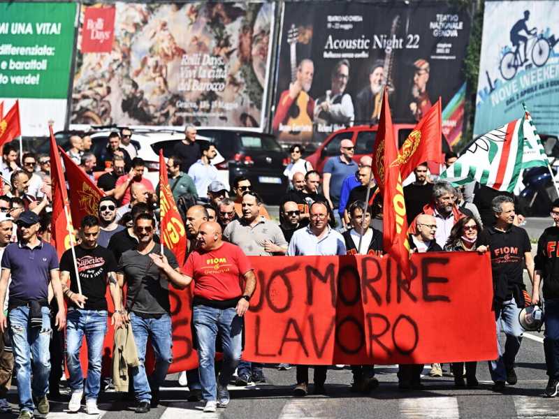 E' sempre crisi Ilva. A Taranto lo sciopero per il lavoro snobbato dal patto Pd-M5s