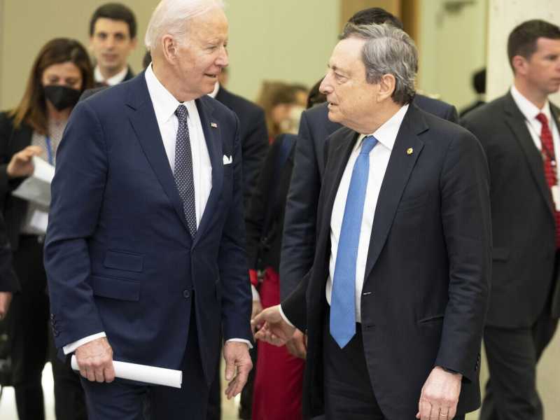 Joe Biden e Mario Draghi (Ansa)