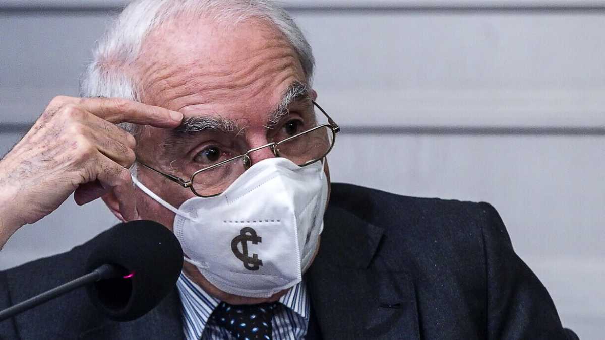 Immagine di Notarella su Amato che vorrebbe due donne al posto di Putin e Zelensky