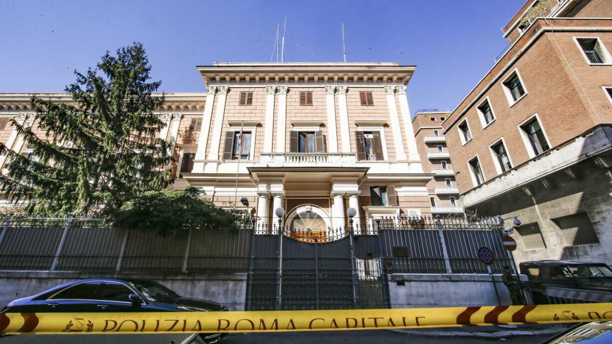 Immagine di Dmitry Stolyarov e i suoi fratelli: sulle tracce delle 30 spie russe espulse dall'Italia