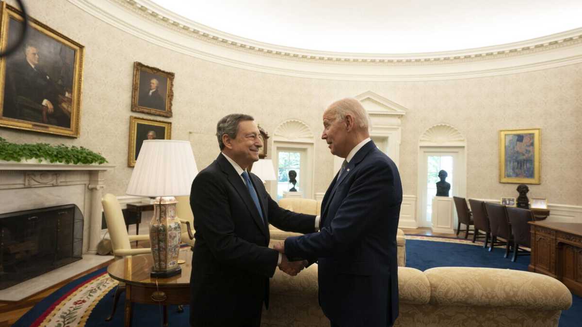 Immagine di Quanto tiene la cerniera tra Ue e Nato