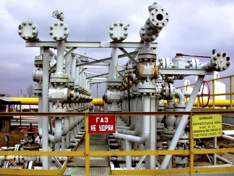 Gas russo, Eni avvia l'apertura di due conti (in euro e rubli) presso Gazprombank