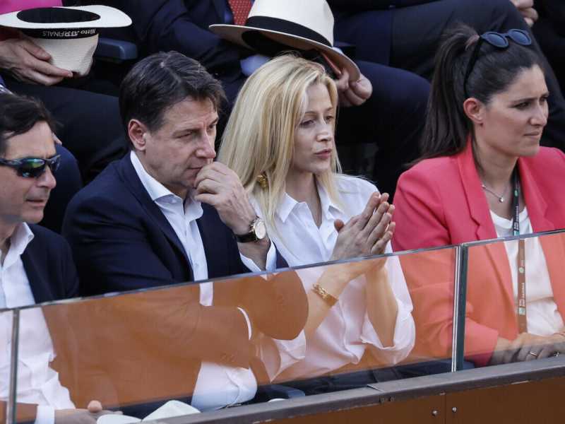 Conte medita l'uscita dal governo, ma i ministri M5s non lo seguirebbero
