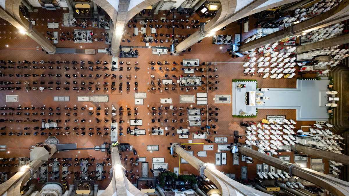 Immagine di I vescovi sono pronti a eleggere il nuovo capo della Cei. Gli arrabbiati meditano vendetta