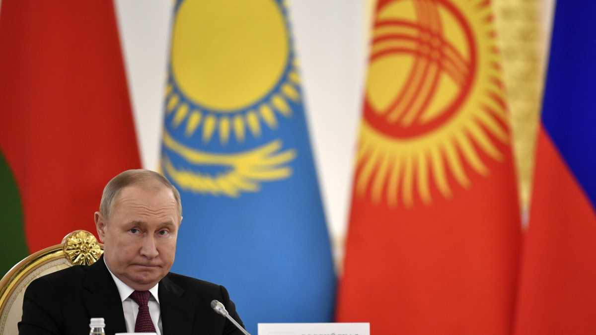 Immagine di Lo scrittore Robert Littell dice che il “padrino” Putin è spacciato