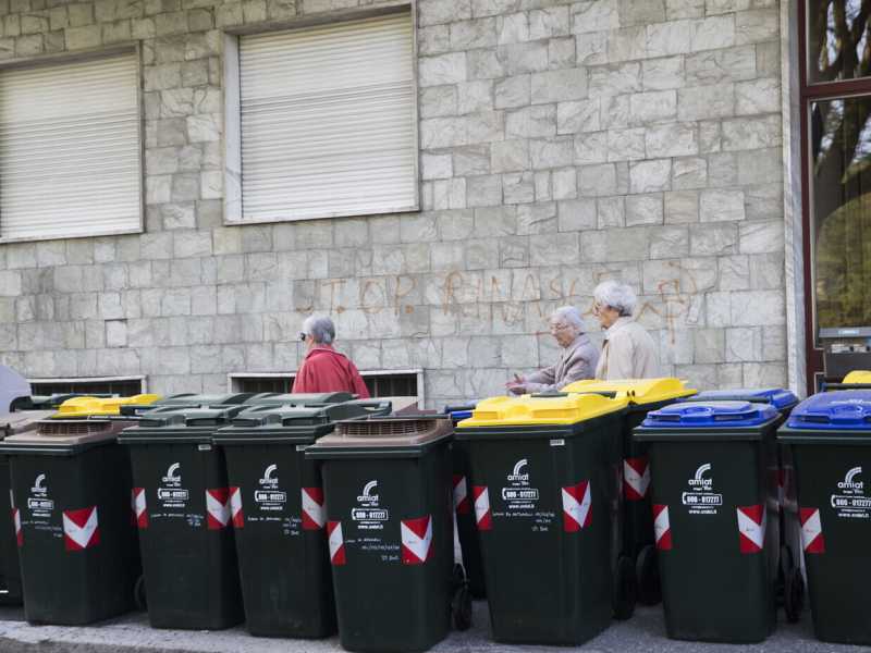 Ormai anche i netturbini fanno i moralisti