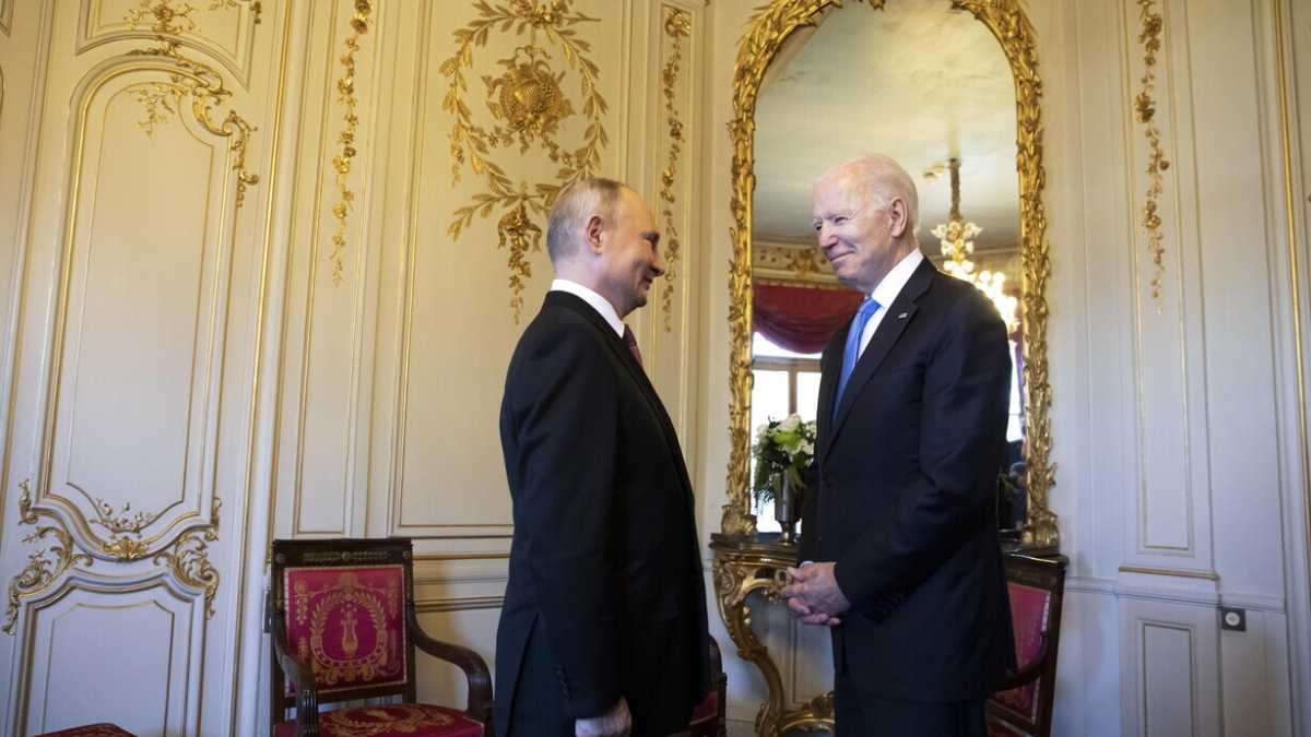 Immagine di Draghi scommette su una telefonata tra Biden e Putin