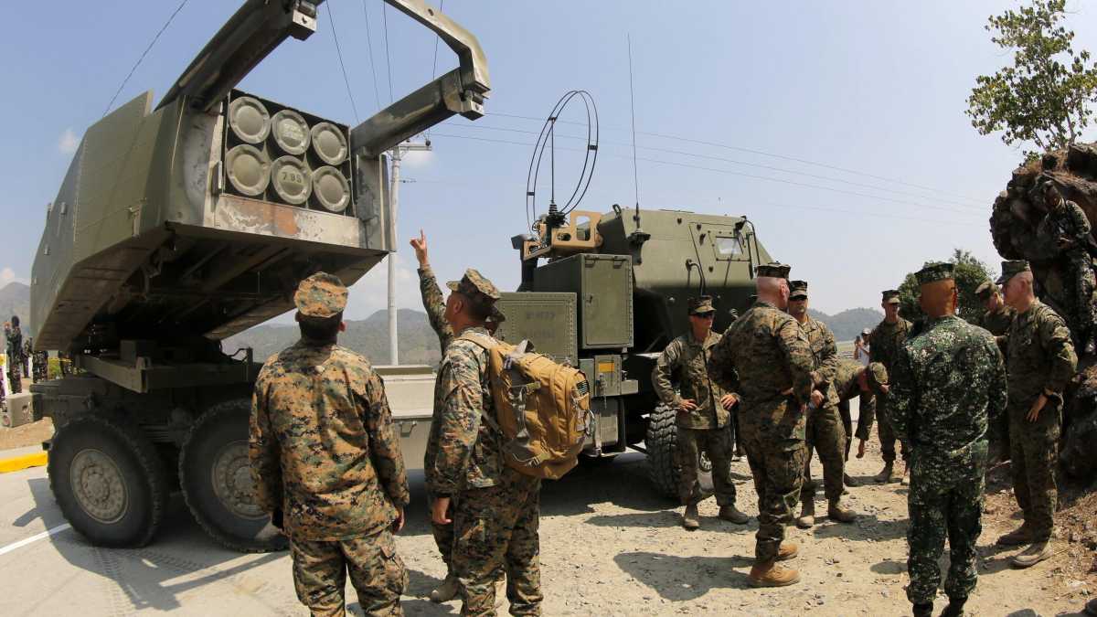 Immagine di Perché l'invio di lanciarazzi americani è cruciale per la battaglia nel Donbas