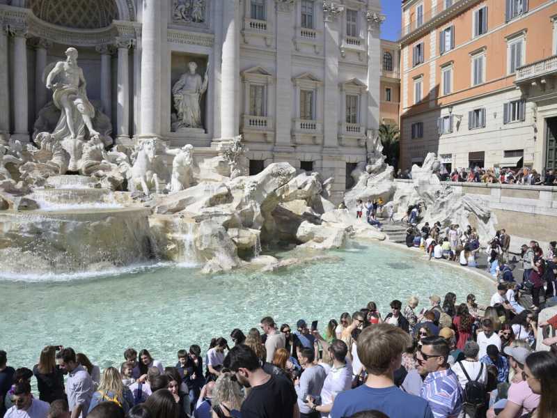 A Roma turismo in ripresa, ma 180 alberghi non riapriranno più