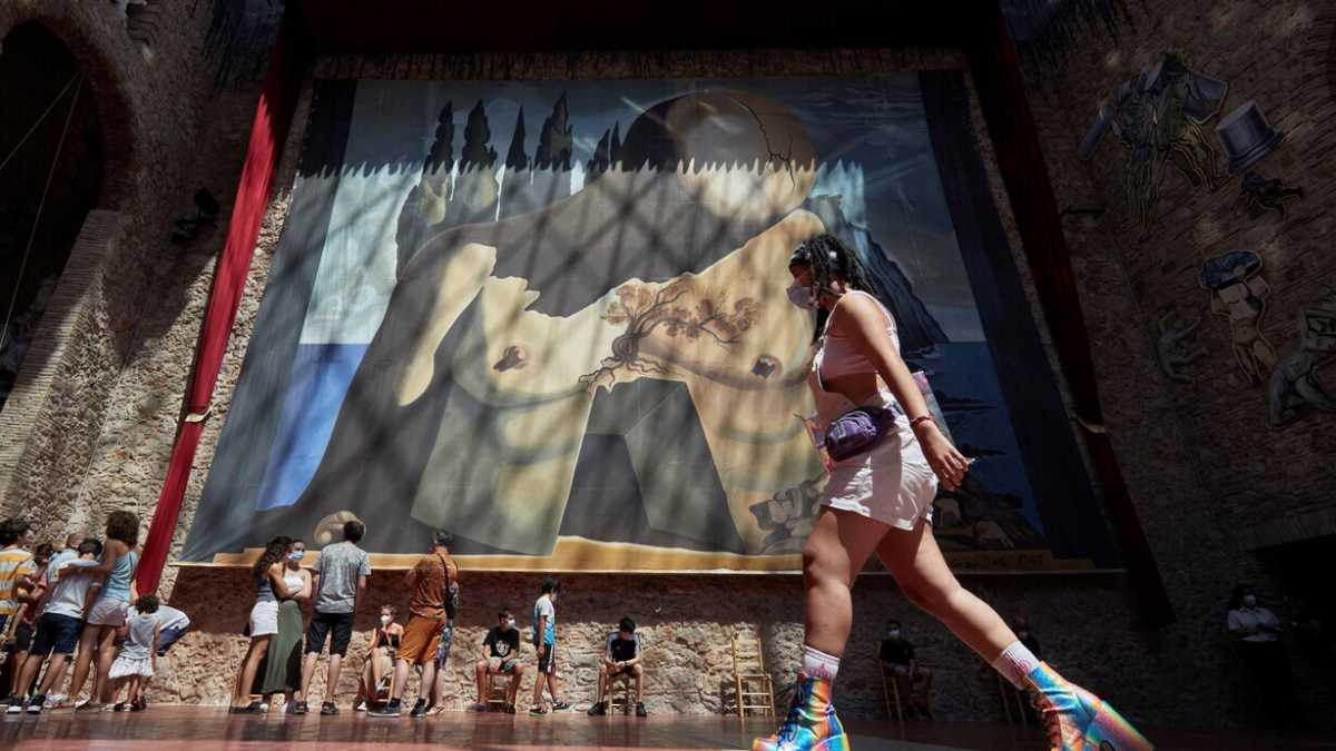 Immagine di Surrealismo: viaggio nel più complesso e completo movimento culturale del Novecento