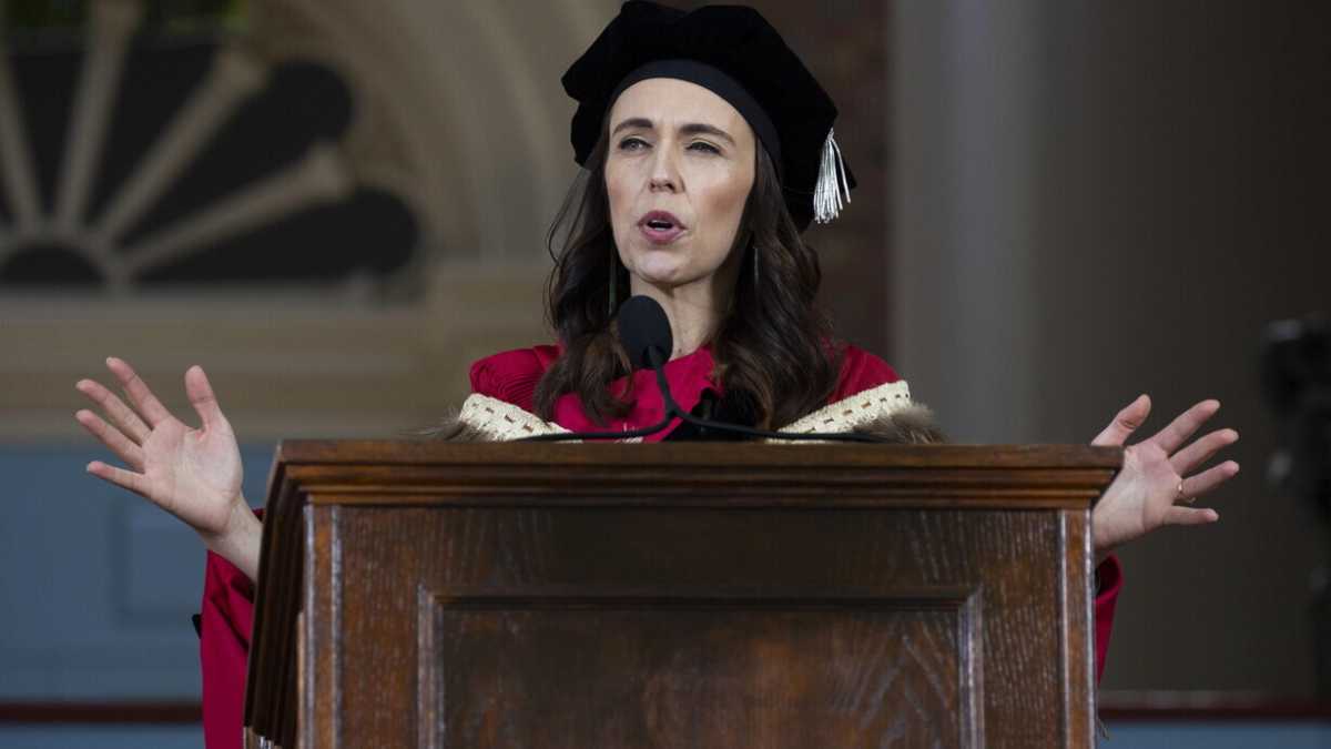 Immagine di Jacinda Ardern dice che la democrazia è fragile: per rafforzarla serve un nuovo spirito di convivenza