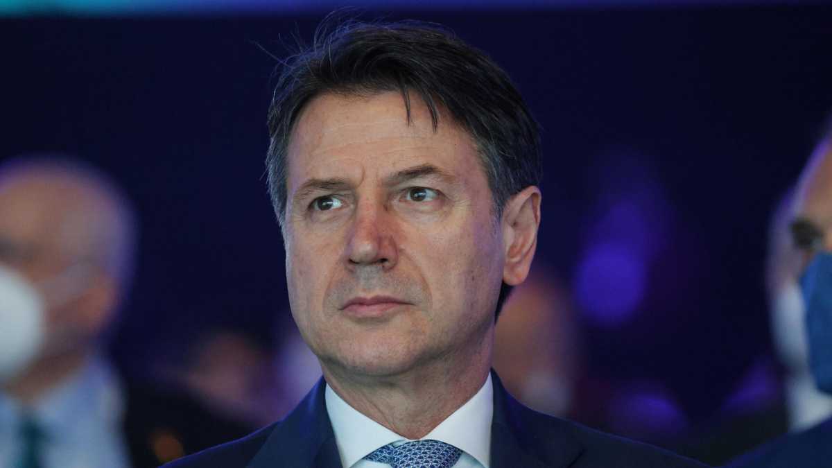 Immagine di Disperato e a un passo dal crac elettorale, Conte medita la crisi
