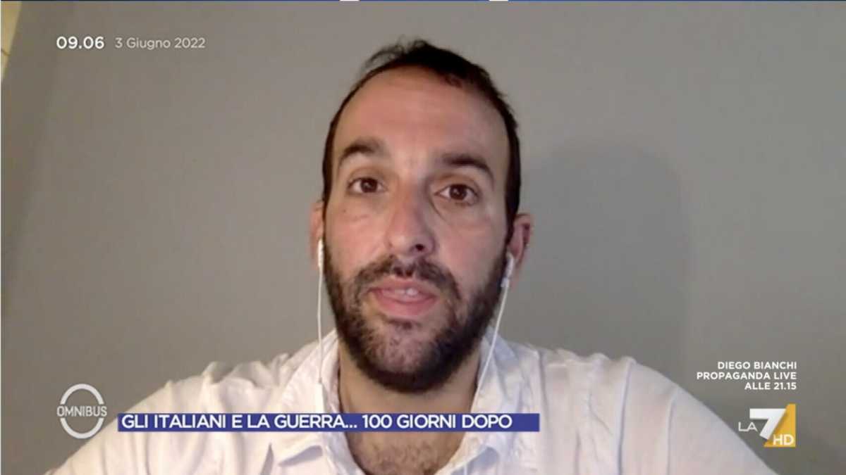 Immagine di Armi all Ucraina. "Lega e M5s apriranno una crisi di governo? Vogliono solo farsi notare", dice Cerasa
