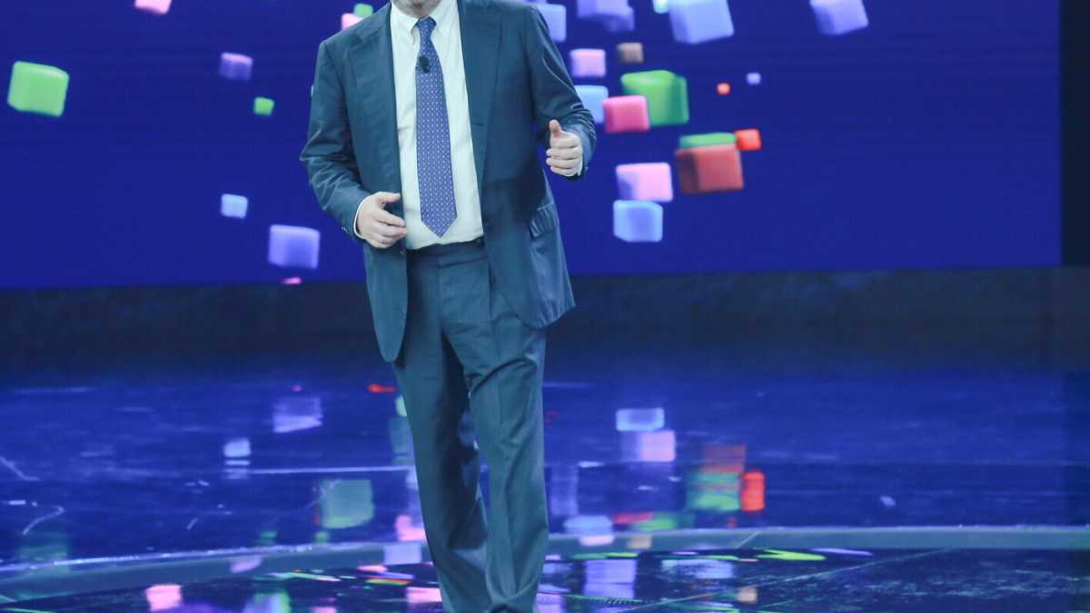 Immagine di Il pianista Orfeo, "l'eternità Rai" che Fuortes non potrà mai battere