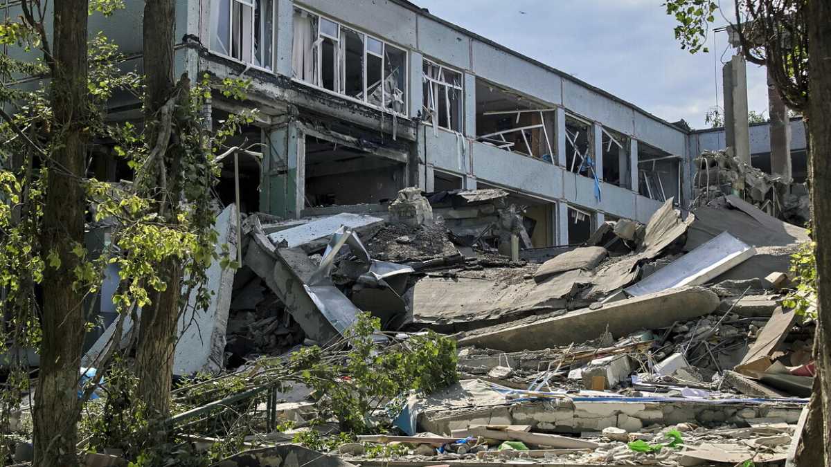 Immagine di Cedereste territorio da Firenze in giù a un invasore non provocato? E’ ciò che chiediamo a Kyiv