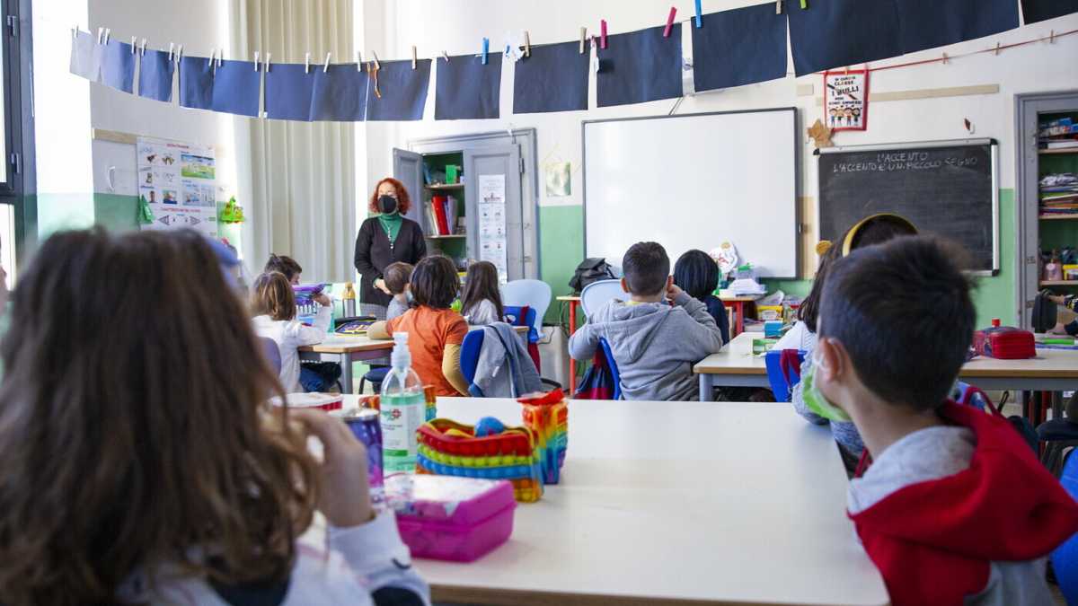 Immagine di La lingua italiana si sta dissolvendo e solo i cantanti ci possono salvare
