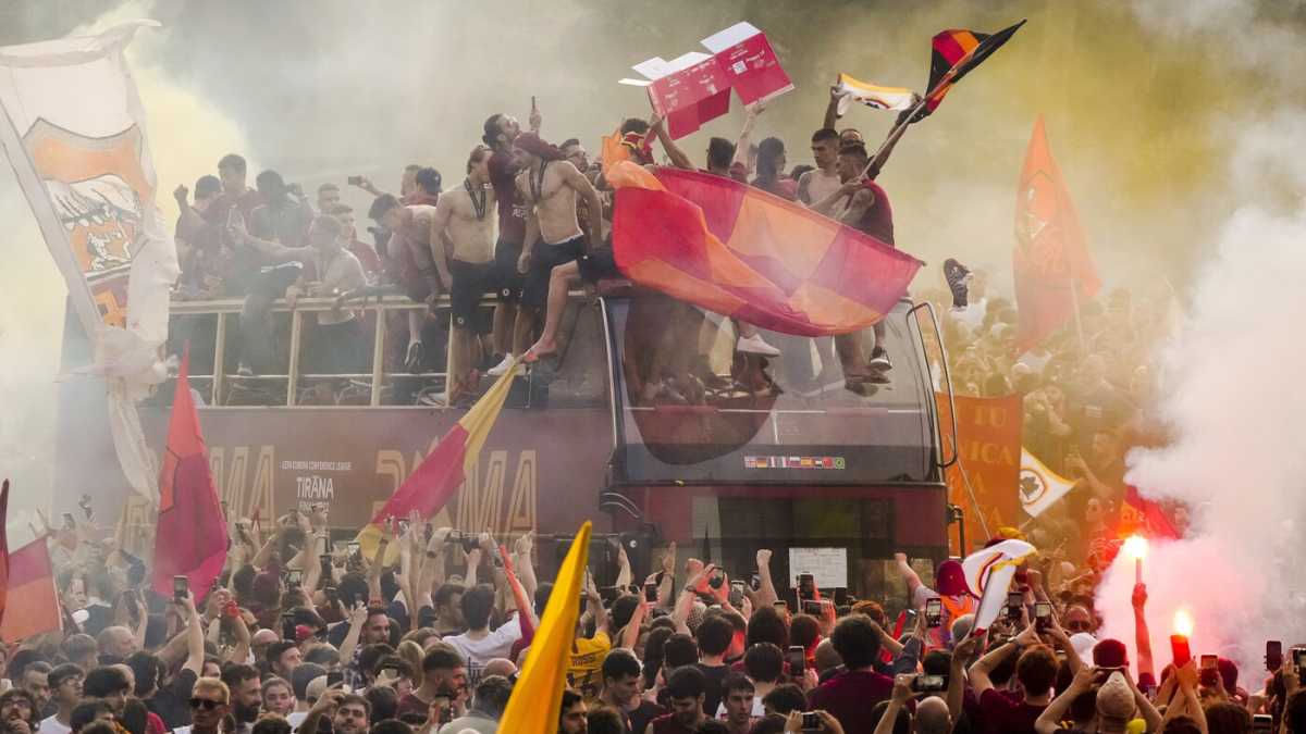 Immagine di Milan, Roma e il potere euforizzante della festa