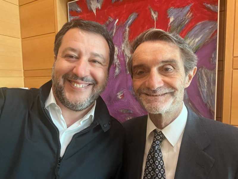 Regionali lombarde, il centrodestra arranca. Ma a sinistra la ricerca del candidato è in alto mare