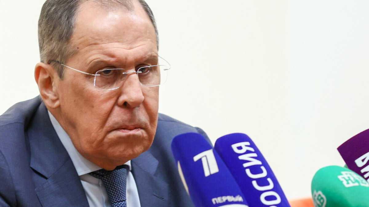 Immagine di Di qui Lavrov non passa. Bulgaria, Montenegro e Macedonia del nord chiudono i cieli ai russi