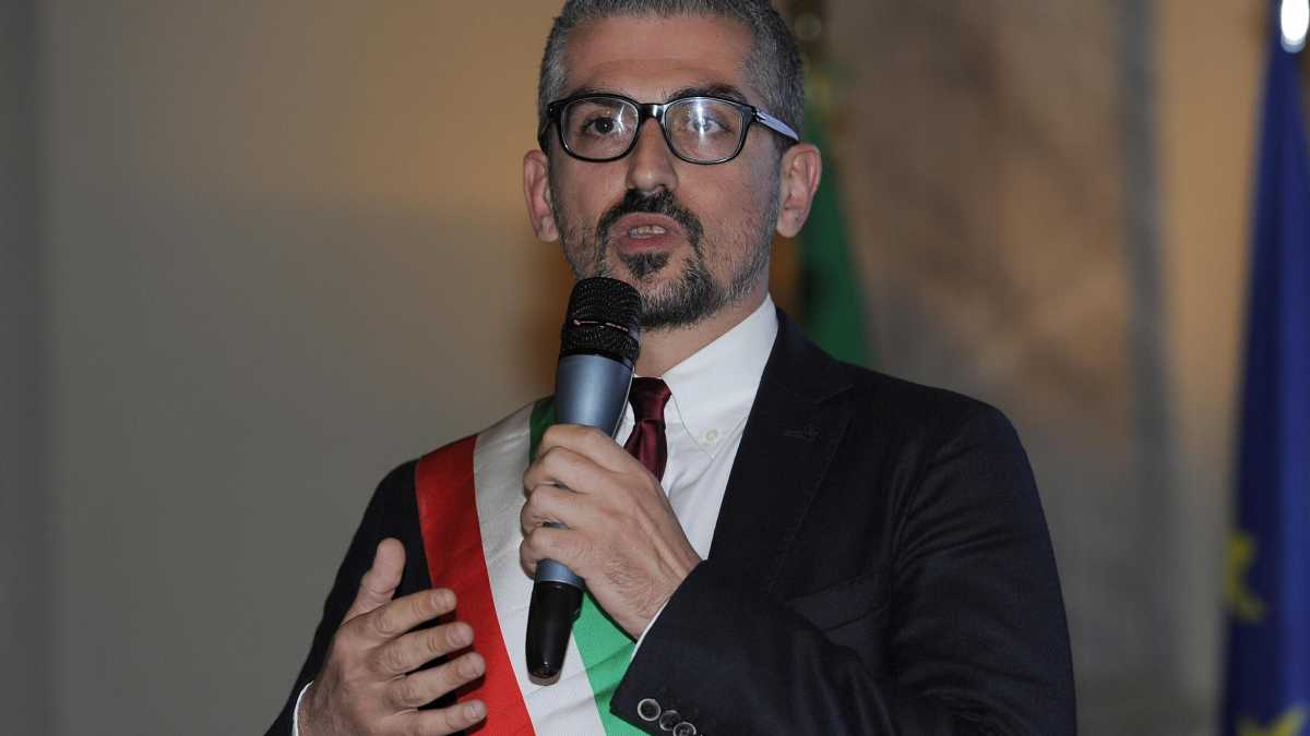 Immagine di Il sindaco di Mantova, Palazzi, spiega perché voterà “Sì” malgrado Letta