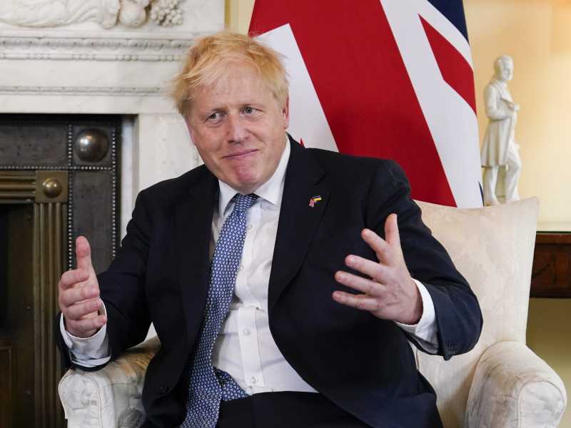 Almeno un altro anno di Boris Johnson per l'Ue