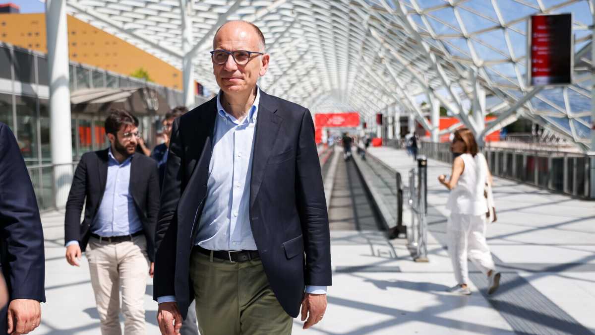 Immagine di Letta rinnova la linea filo-Kyiv. E confida che Draghi abbia la meglio su Scholz