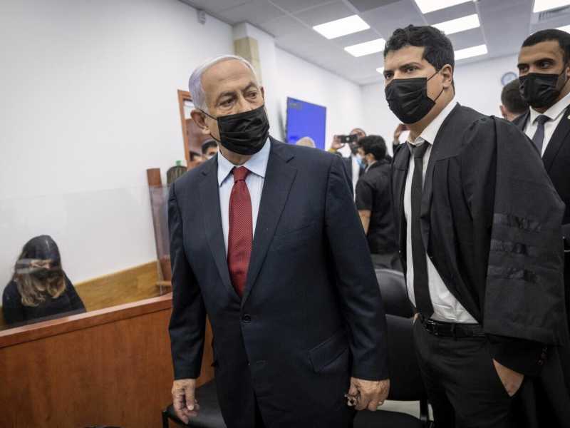 Netanyahu vota anche contro le sue leggi per riavere il potere