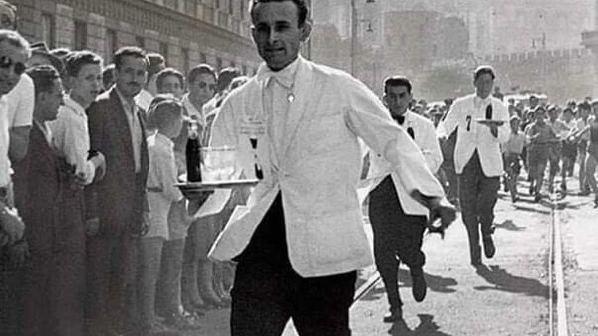 Immagine di Ode ai camerieri e alle cameriere, motore della gioia conviviale