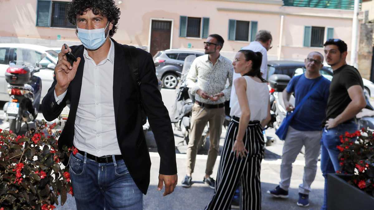 Immagine di Tommasi sprint: lo scudettato della Roma fa sognare anche Verona. Sfiderà o Tosi o Sboarina