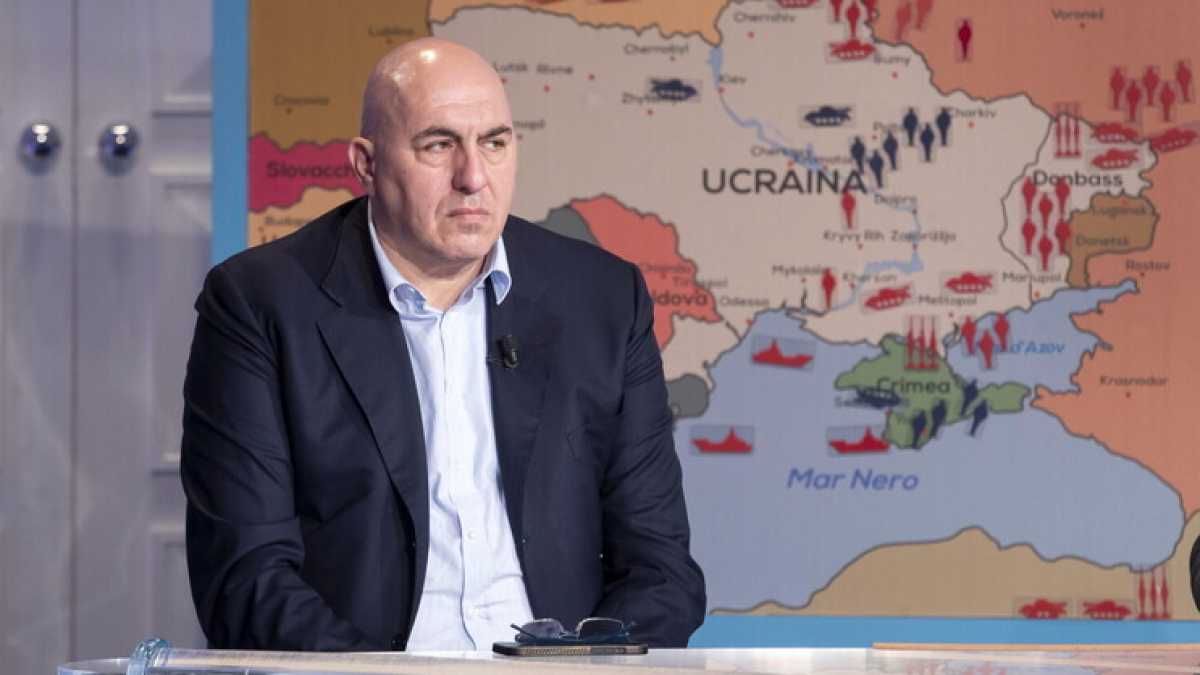 Immagine di Il sorpasso di FdI: “Premiato il nostro pregio e difetto, la coerenza”, dice Guido Crosetto