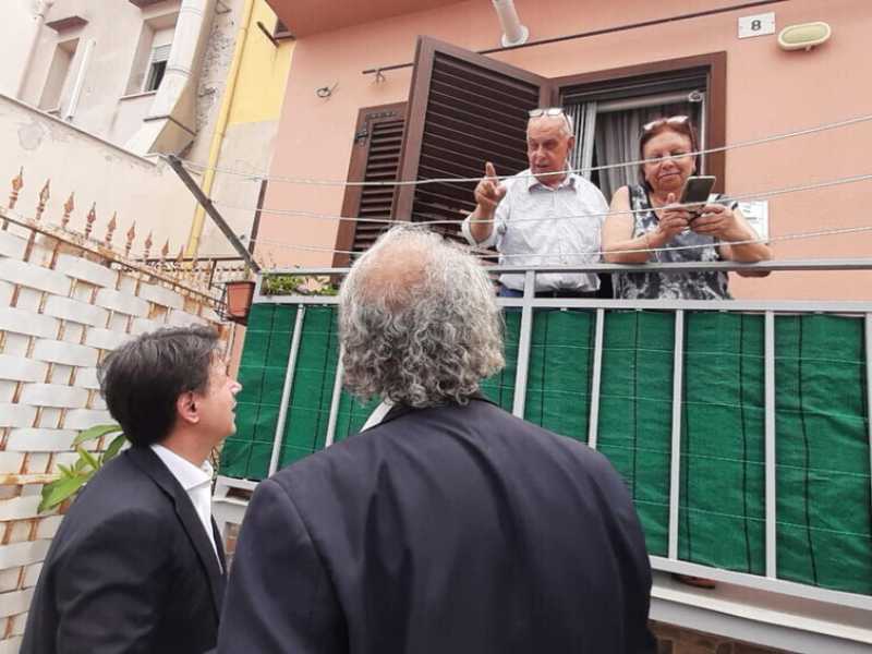 Conte fa il giro d’Italia, ma è senza candidati: l’obiettivo non sono le amministrative