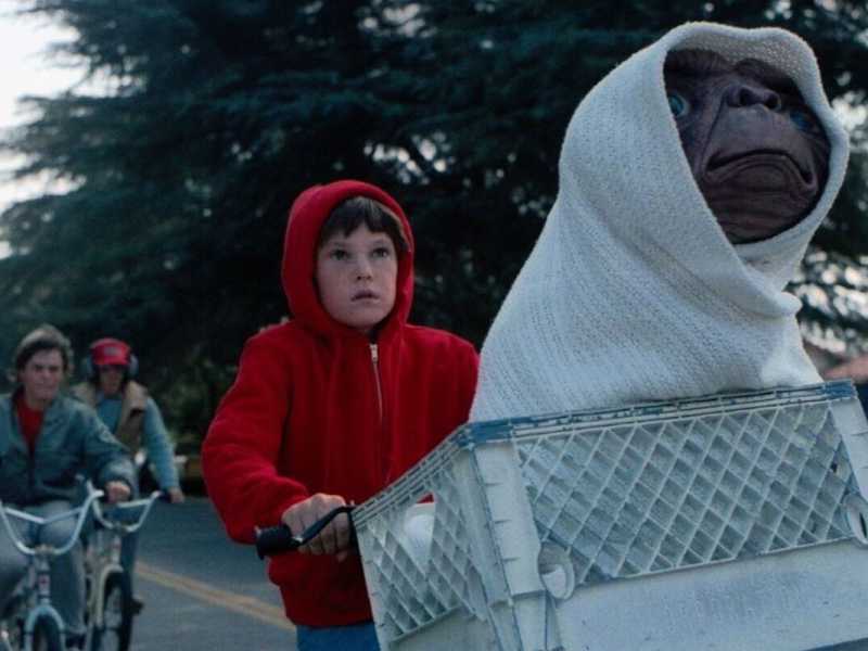 E scese dalle stelle E.T.