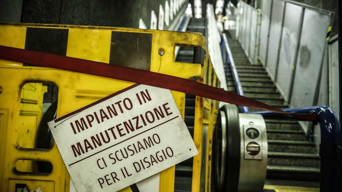 Immagine di Il governo salva le metro di Roma: una norma per non lasciare due linee senza treni